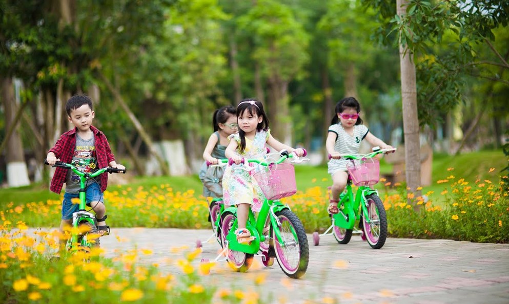 Cách trung tâm Hà Nội chưa đầy 20km, điểm dã ngoại cuối tuần này đang hút hồn các mẹ bỉm sữa